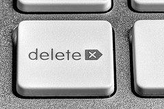 button for deleting online reviews